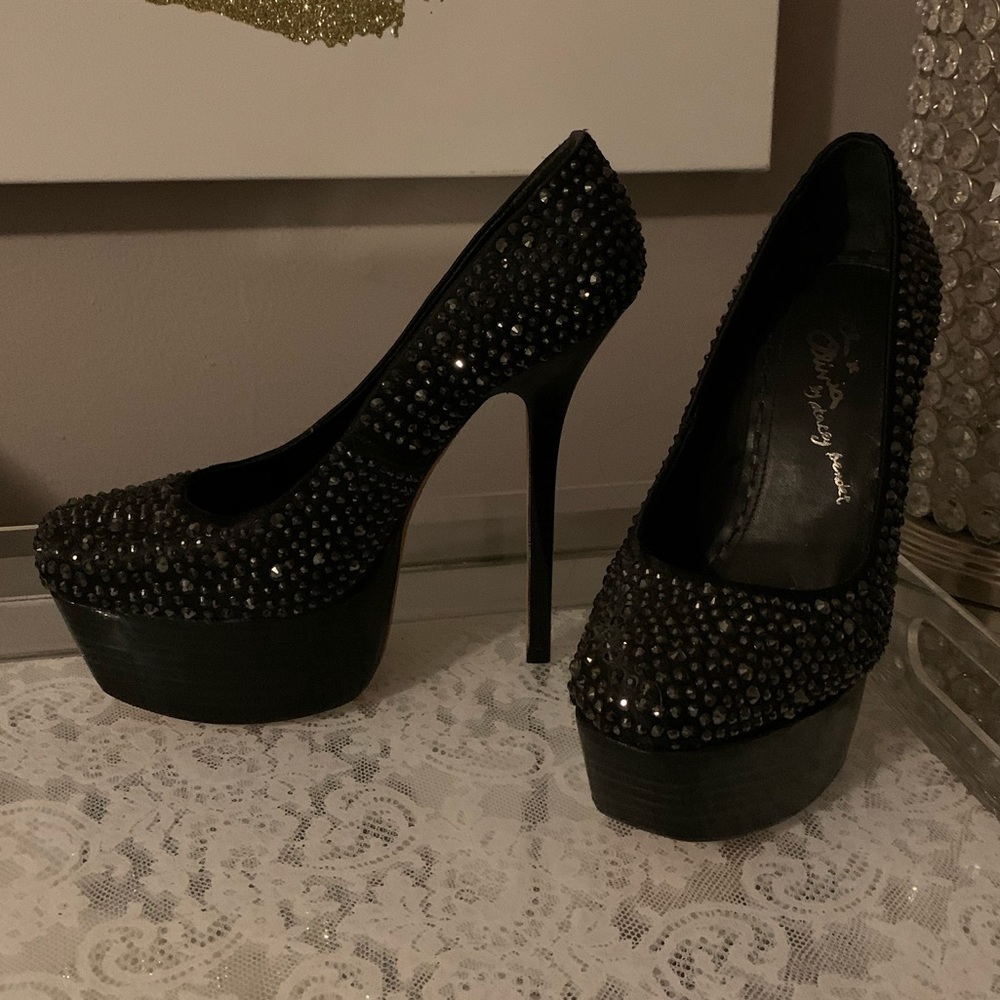Alice & Olivia heels